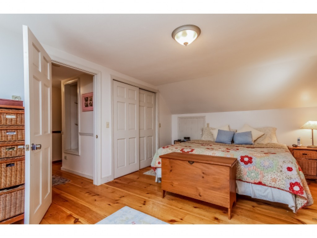 136 McCurdy Road New Boston, NH 03070 - Photo 21 of 36