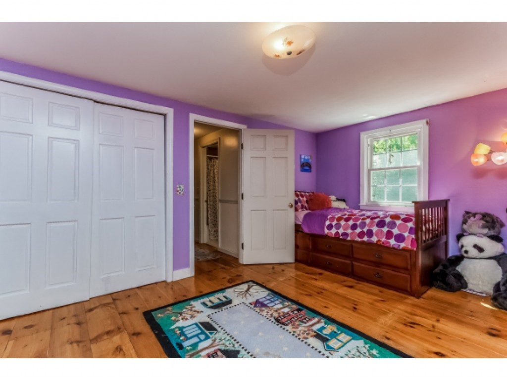 136 McCurdy Road New Boston, NH 03070 - Photo 25 of 36