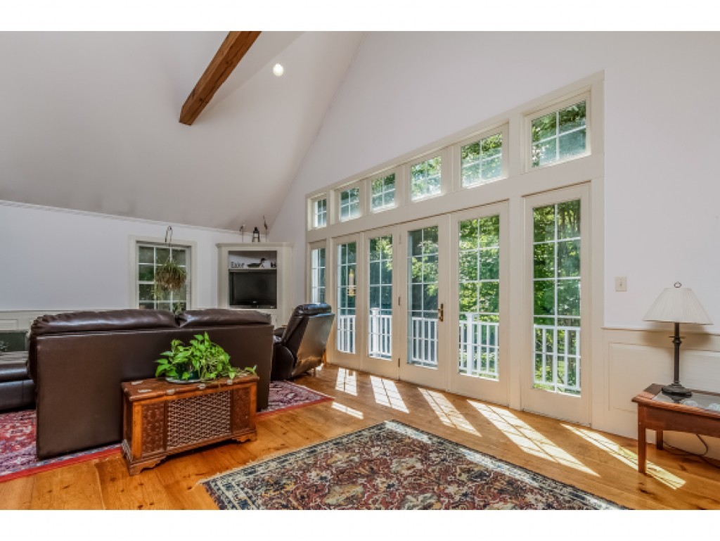 136 McCurdy Road New Boston, NH 03070 - Photo 7 of 36