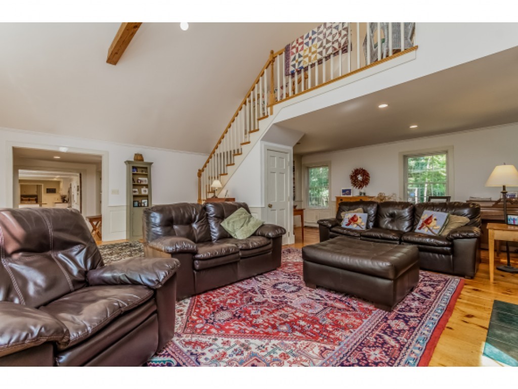 136 McCurdy Road New Boston, NH 03070 - Photo 8 of 36