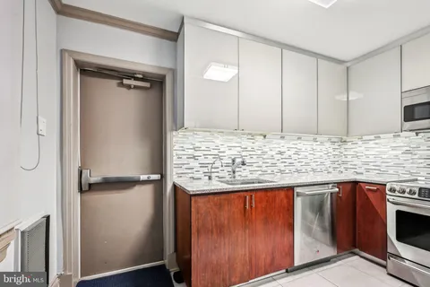 $4,995,000 | 1710-12 Locust Street, Philadelphia, PA 19103