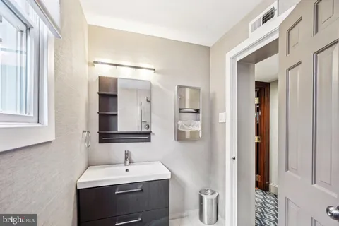 $4,995,000 | 1710-12 Locust Street, Philadelphia, PA 19103