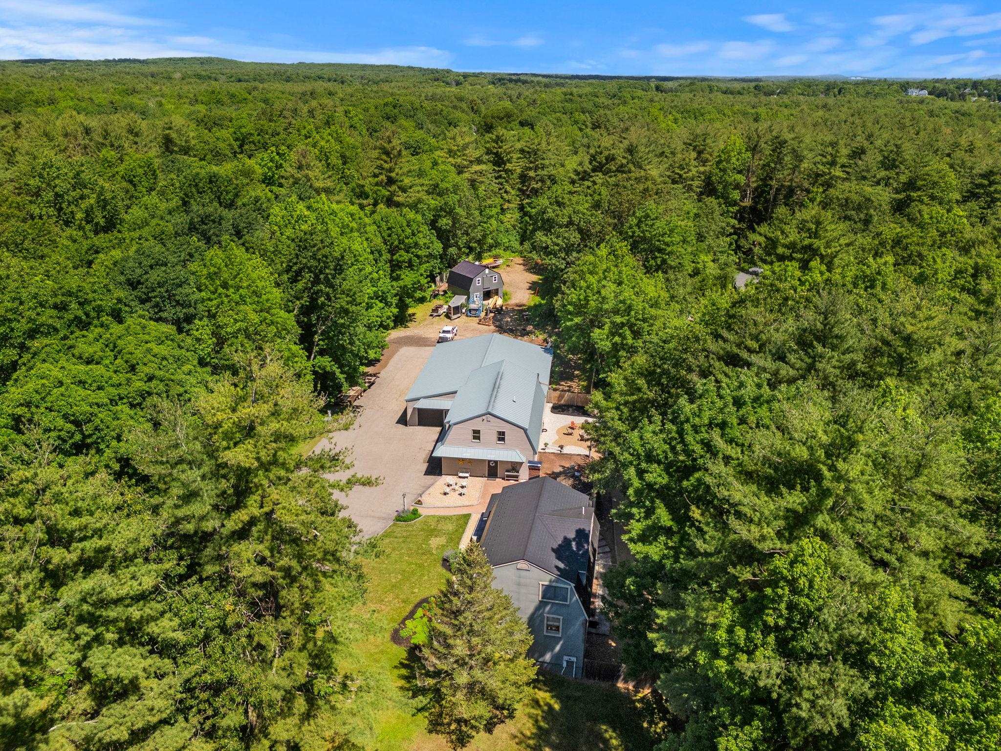 87 Lovering Road North Hampton, NH 03862 - Photo 1 of 39 Gallery Image 1