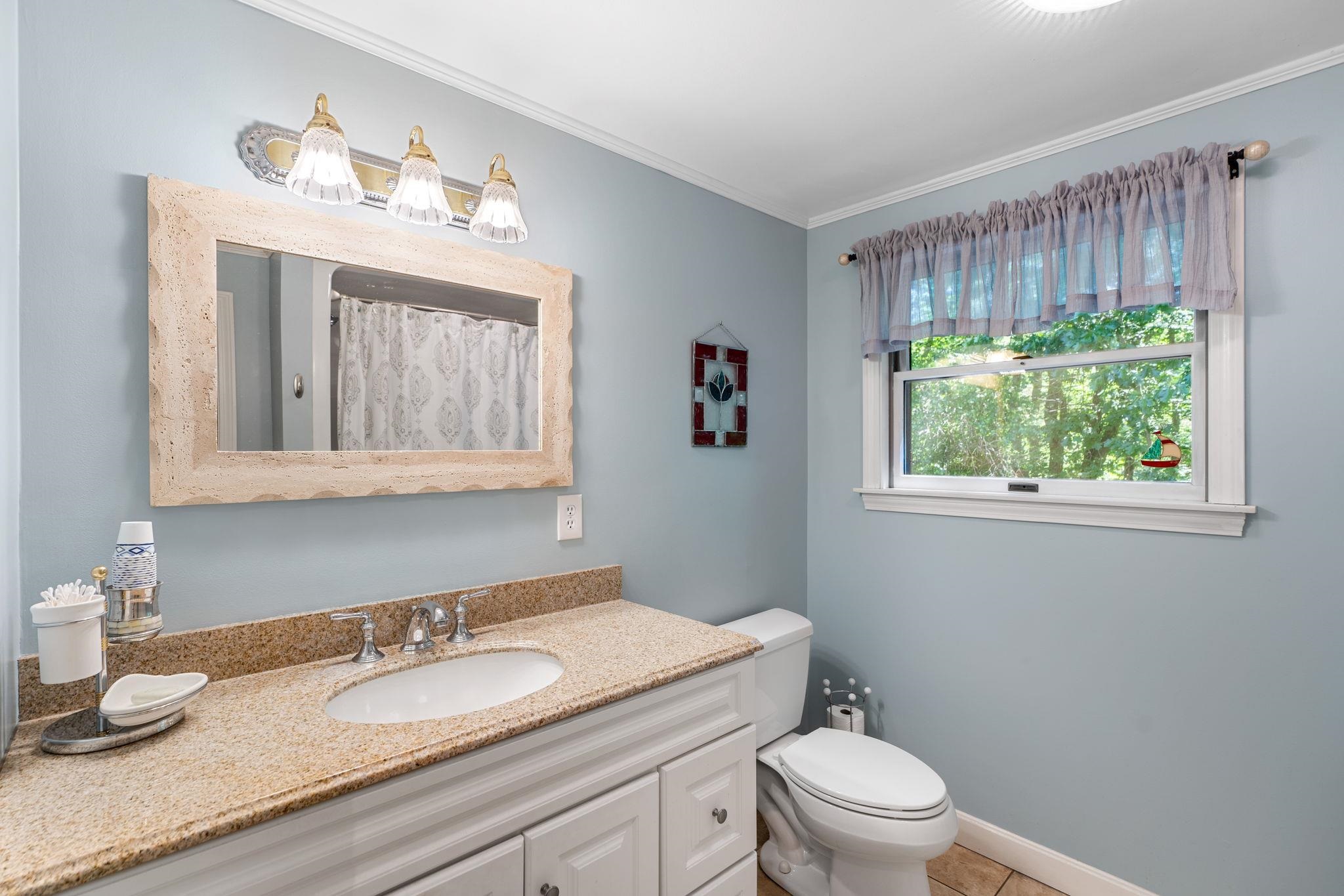 87 Lovering Road North Hampton, NH 03862 - Photo 3 of 39 Gallery Image 3