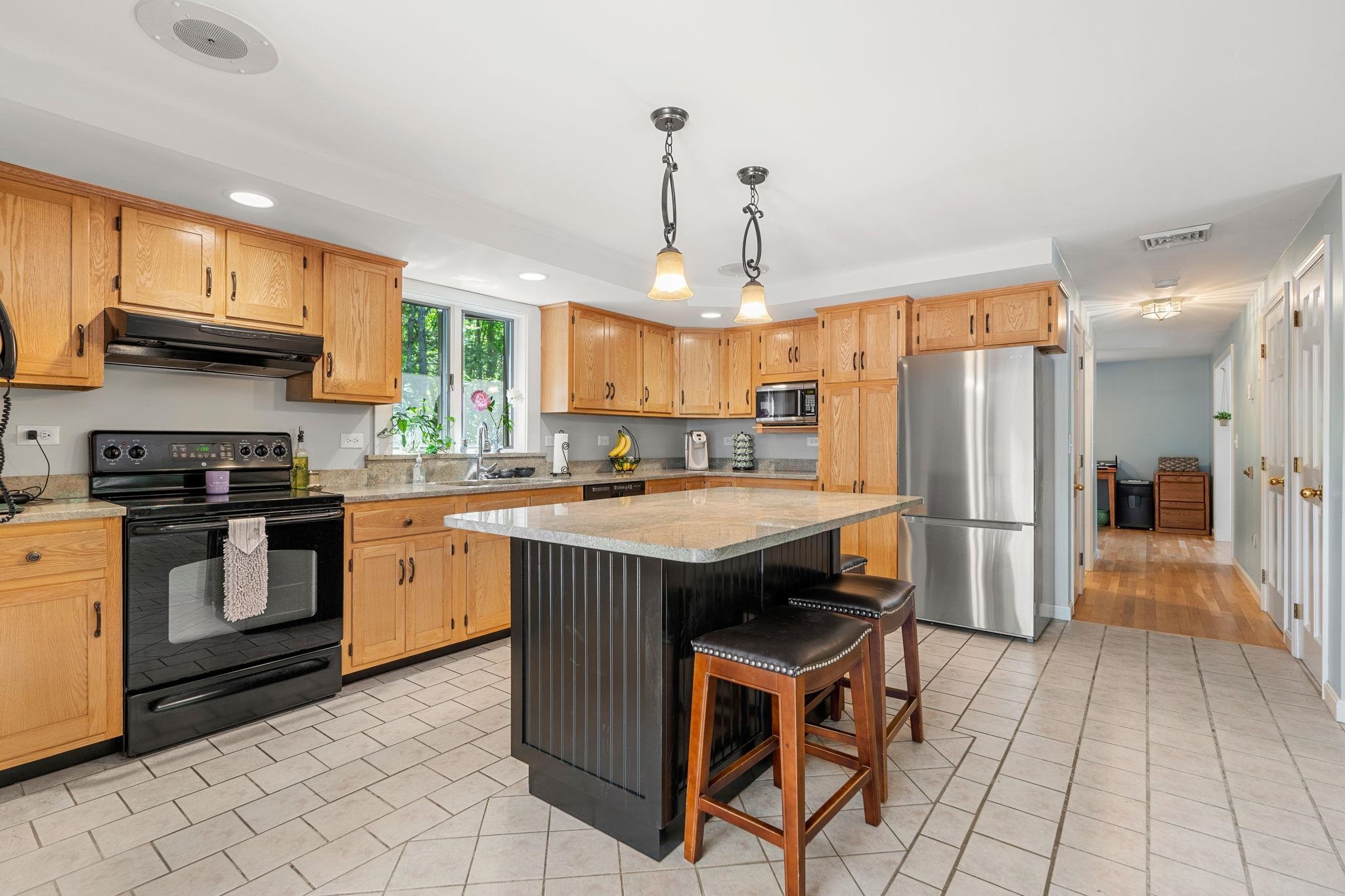 87 Lovering Road North Hampton, NH 03862 - Photo 35 of 39 Gallery Image 35
