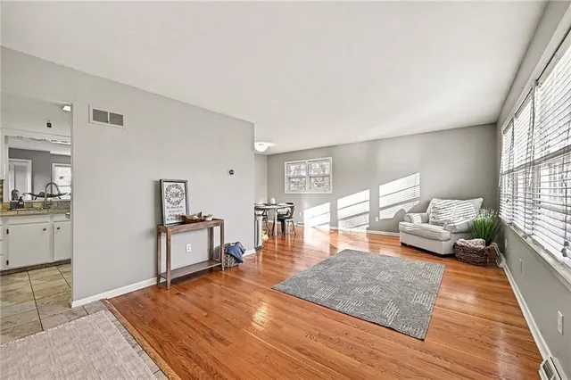 $449,000 | 7622 Pawnee Street, Prairie Village, KS 66208