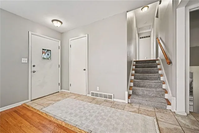 $449,000 | 7622 Pawnee Street, Prairie Village, KS 66208