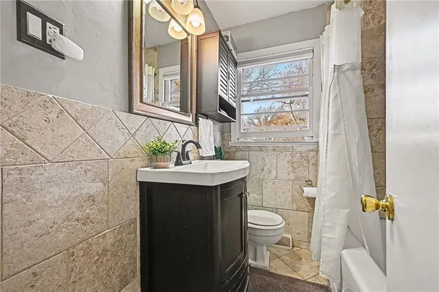 $449,000 | 7622 Pawnee Street, Prairie Village, KS 66208