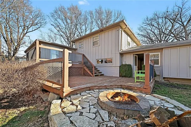 $449,000 | 7622 Pawnee Street, Prairie Village, KS 66208