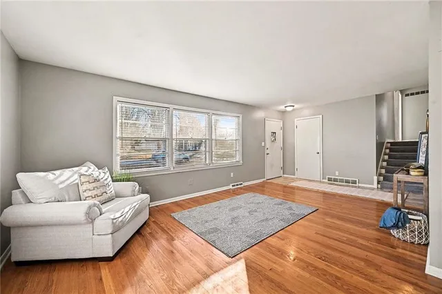 $449,000 | 7622 Pawnee Street, Prairie Village, KS 66208