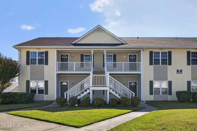 $203,000 | 4629 McClelland Drive, Unit T202, Wilmington, NC 28405