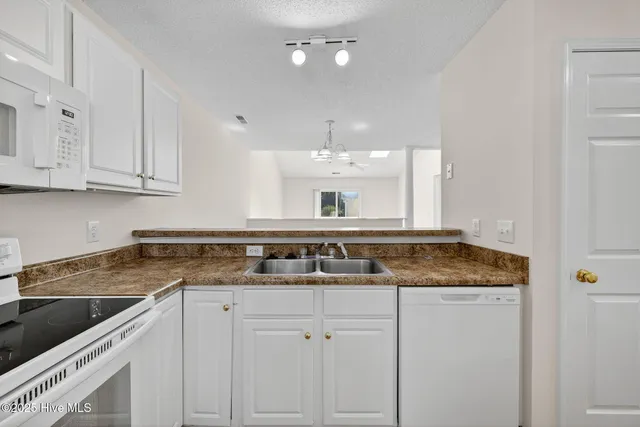 $203,000 | 4629 McClelland Drive, Unit T202, Wilmington, NC 28405