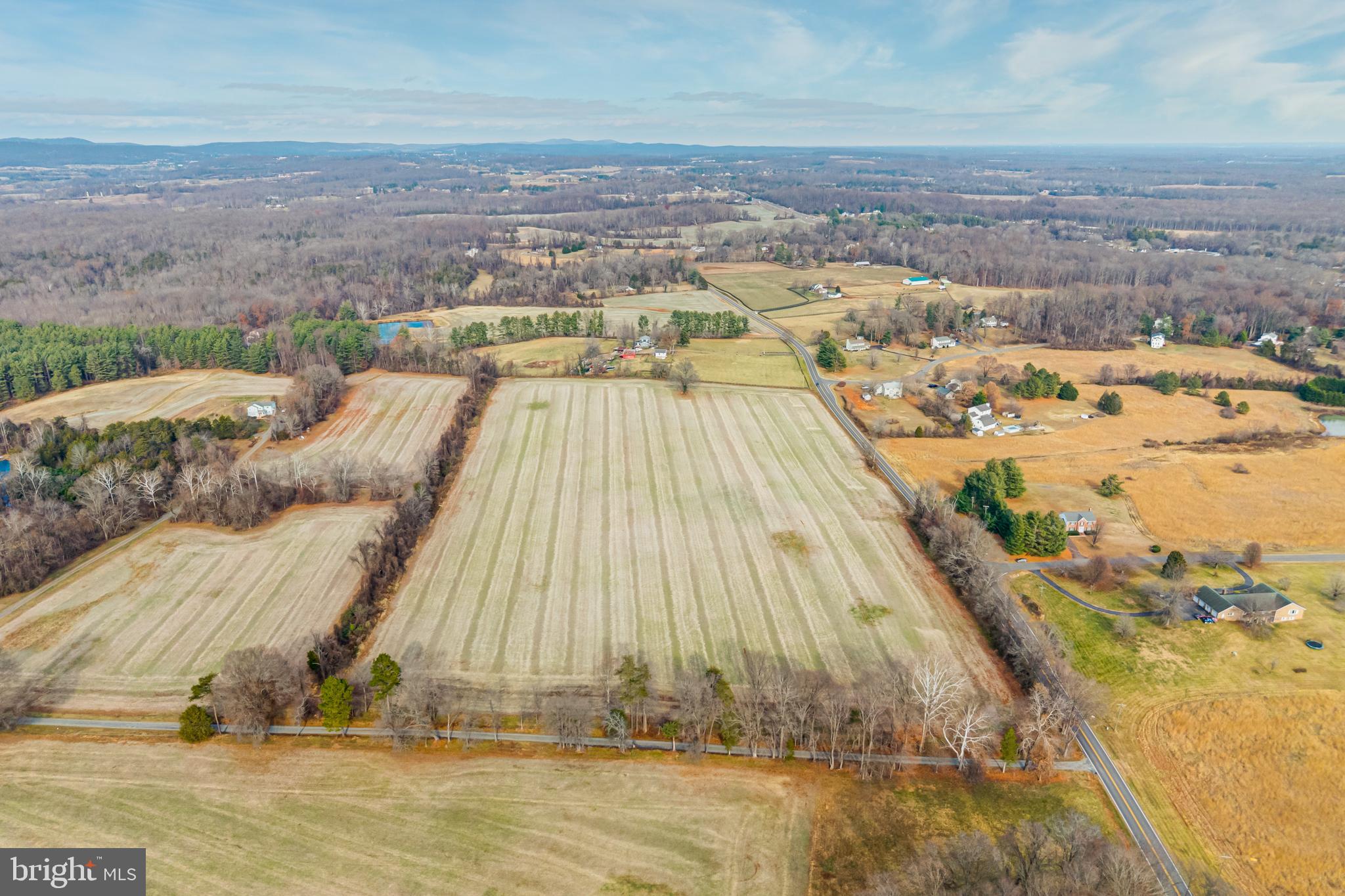 Lees Mill Road Warrenton, VA 20186 - Photo 6 of 12 a view of a terrace view