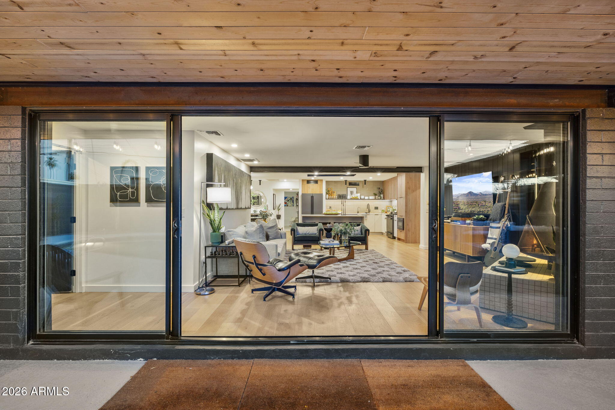 8124 East Granada Road Scottsdale, AZ 85257 - Photo 25 of 62 16’ Sliding glass door to backyard
