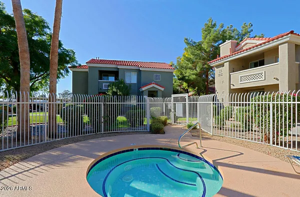 $195,000 | 2929 West Yorkshire Drive, Unit 2101, Phoenix, AZ 85027