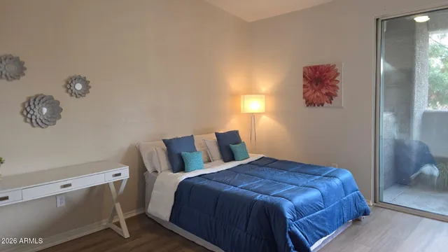 $195,000 | 2929 West Yorkshire Drive, Unit 2101, Phoenix, AZ 85027