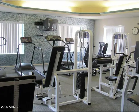 $195,000 | 2929 West Yorkshire Drive, Unit 2101, Phoenix, AZ 85027