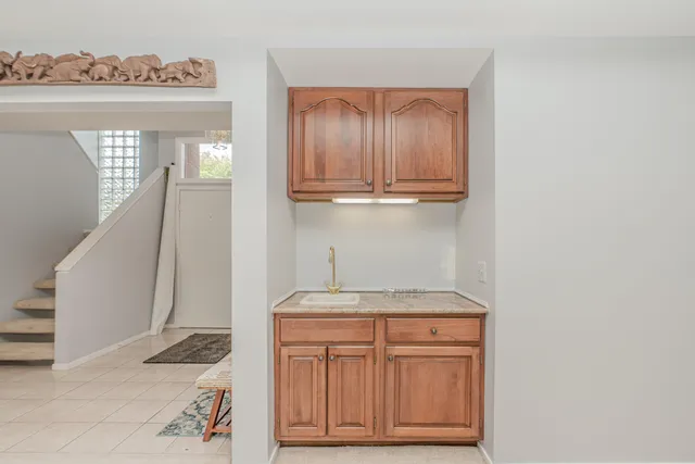 $728,900 | 5780 Swan Lake Court, West Bloomfield, MI 48322