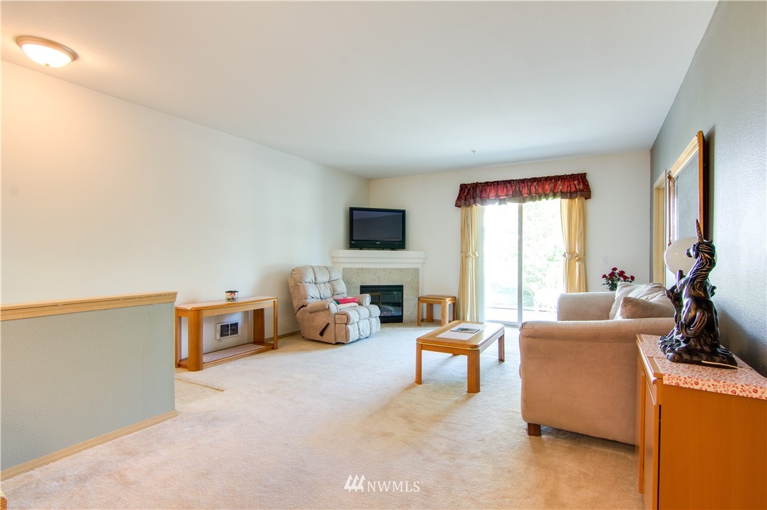 2920 Southeast 8th Place, Unit 1113 Renton, WA 98058 - Photo 2 of 17 Gallery Image 2