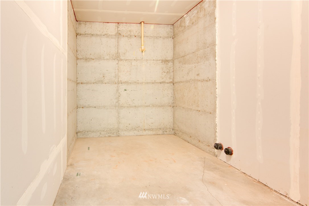 2920 Southeast 8th Place, Unit 1113 Renton, WA 98058 - Photo 15 of 17 Gallery Image 15