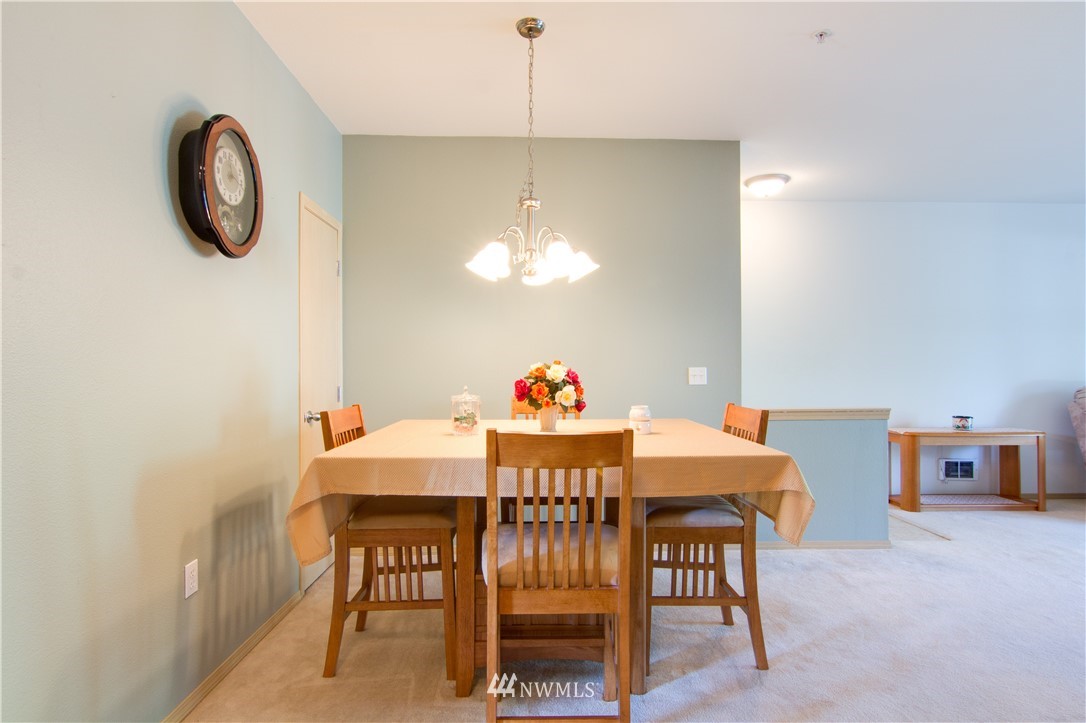 2920 Southeast 8th Place, Unit 1113 Renton, WA 98058 - Photo 4 of 17 Gallery Image 4