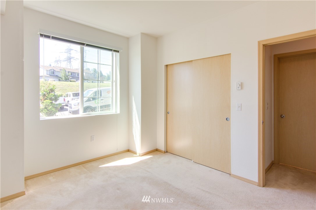 2920 Southeast 8th Place, Unit 1113 Renton, WA 98058 - Photo 9 of 17 Gallery Image 9