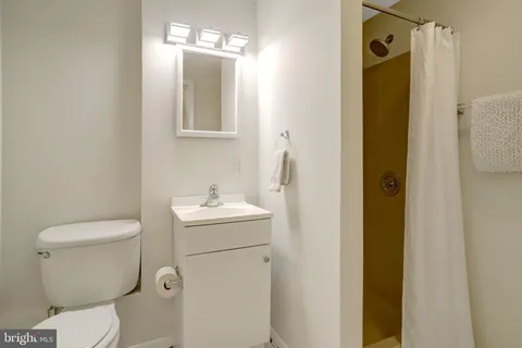$820,000 | 908 North Arlington Mill Drive, Arlington, VA 22205