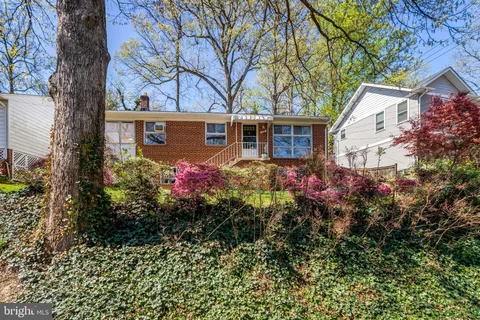 $820,000 | 908 North Arlington Mill Drive, Arlington, VA 22205