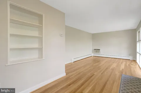 $820,000 | 908 North Arlington Mill Drive, Arlington, VA 22205