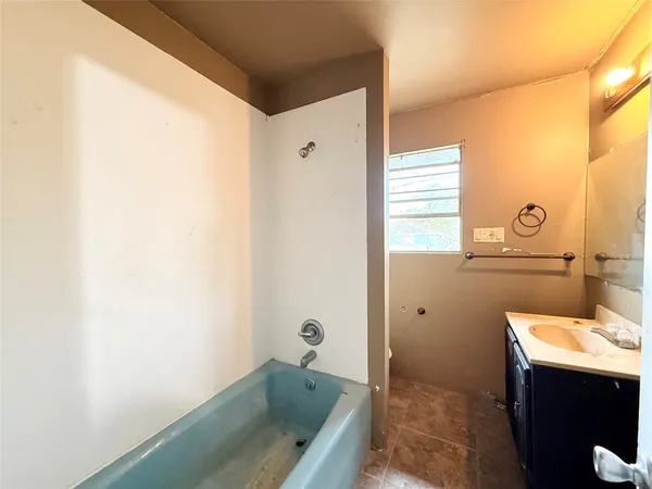$170,000 | 2806 Pearl Street, Liverpool, TX 77577