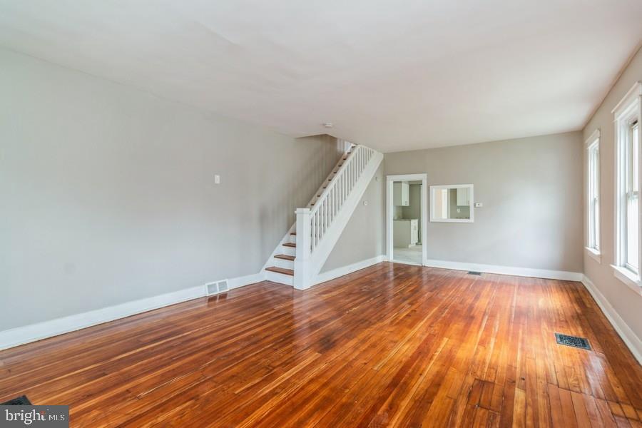 309 Cleveland Avenue Riverside, NJ 08075 - Photo 3 of 16