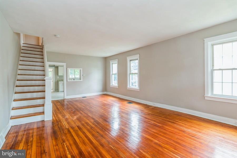 309 Cleveland Avenue Riverside, NJ 08075 - Photo 4 of 16