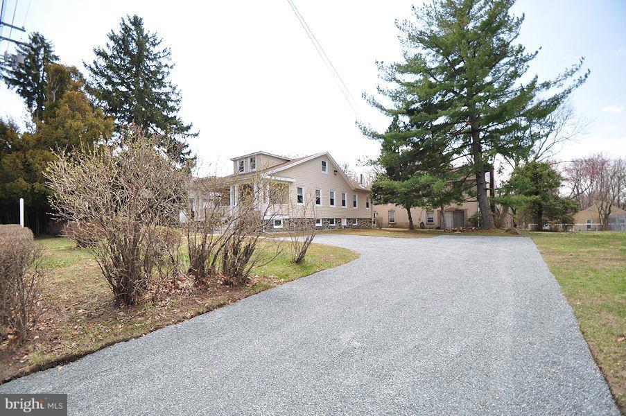 5219 Windsor Mill Road Baltimore, MD 21207 - Photo 3 of 28 Plenty of parking on over-sized gravel driveway