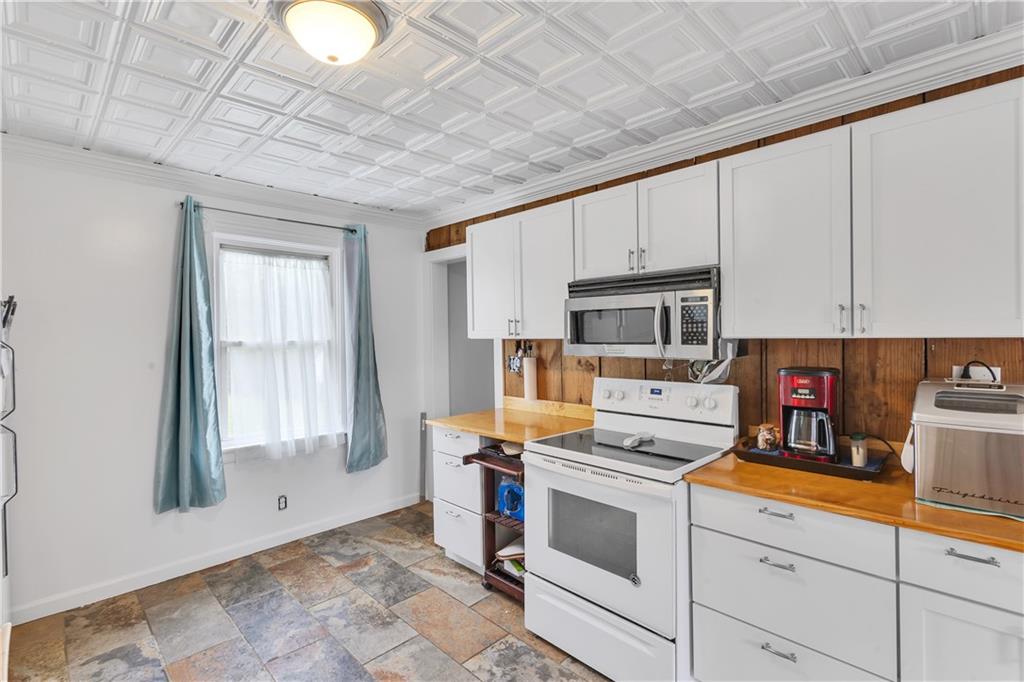 31 Penn Street Manor, PA 15665 - Photo 15 of 26