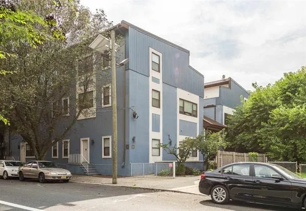 $2,500 | 82 Jackson Street, Unit A5, Hoboken, NJ 07030