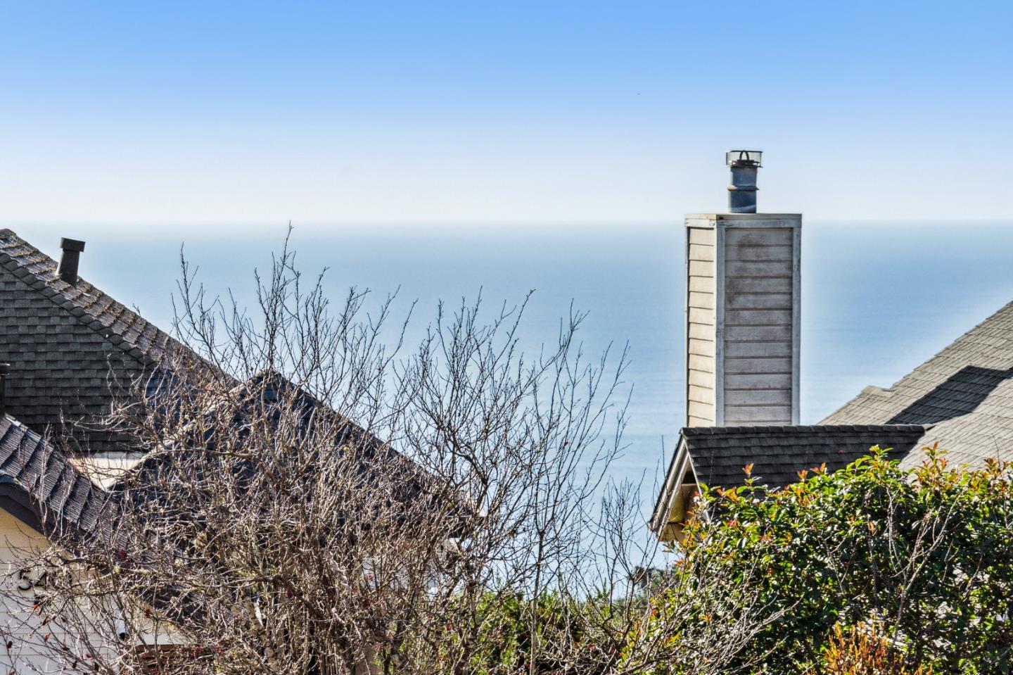 539 Monterey Road Pacifica, CA 94044 - Photo 8 of 38 a view of a yard