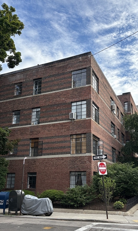 93 Strathmore Road, Unit 10 Boston, MA 02135 - Photo 18 of 19