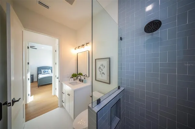 $2,240,000 | 2420 Floyd Street, Sarasota, FL 34239