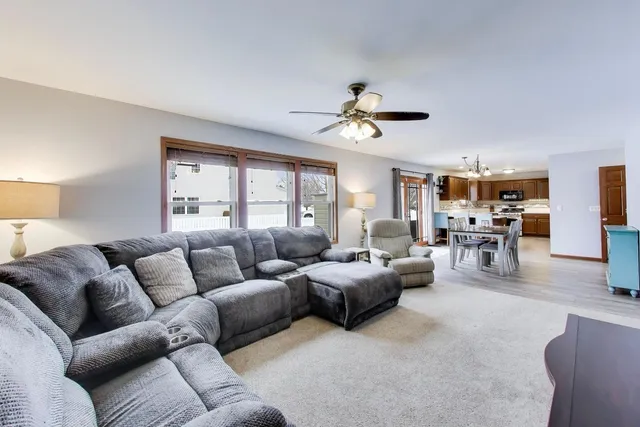 $419,000 | 1607 Rose Court, Romeoville, IL 60446