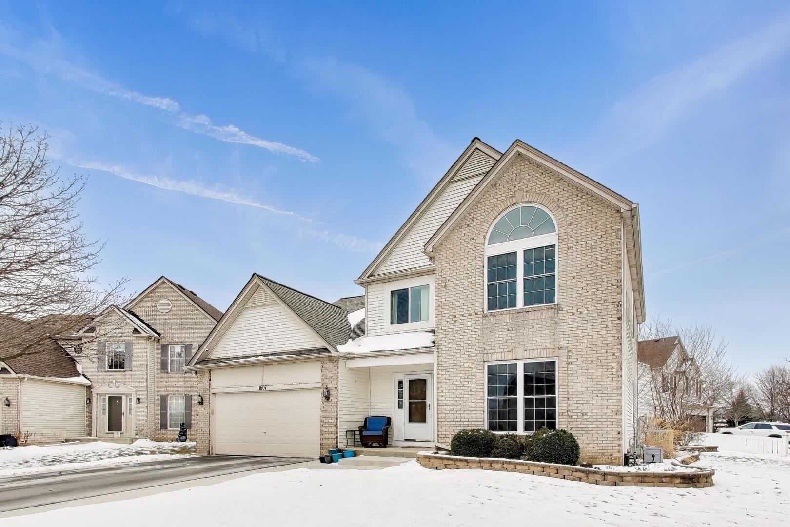 1607 Rose Court Romeoville, IL 60446 - Photo 2 of 47