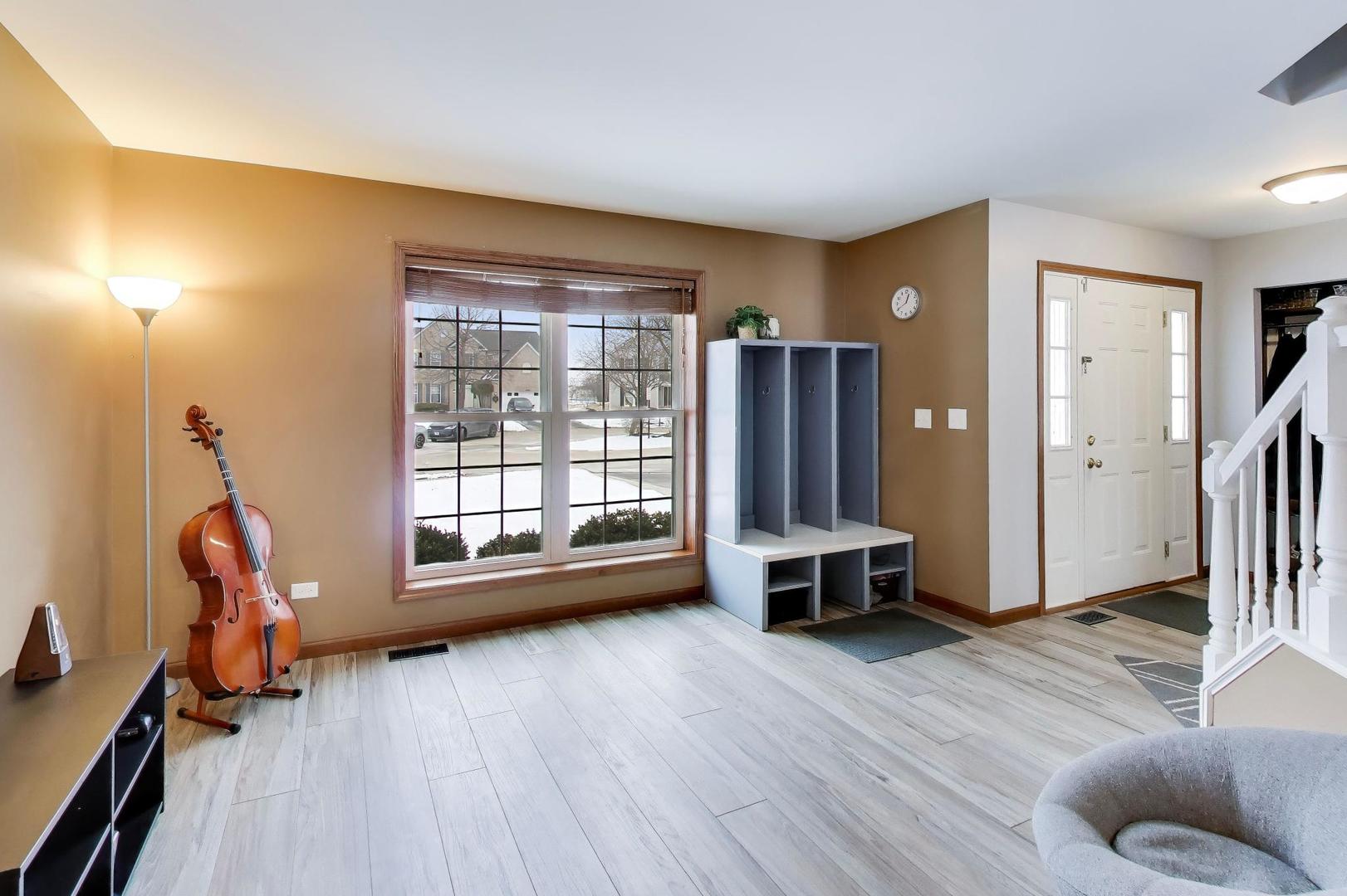 1607 Rose Court Romeoville, IL 60446 - Photo 4 of 47