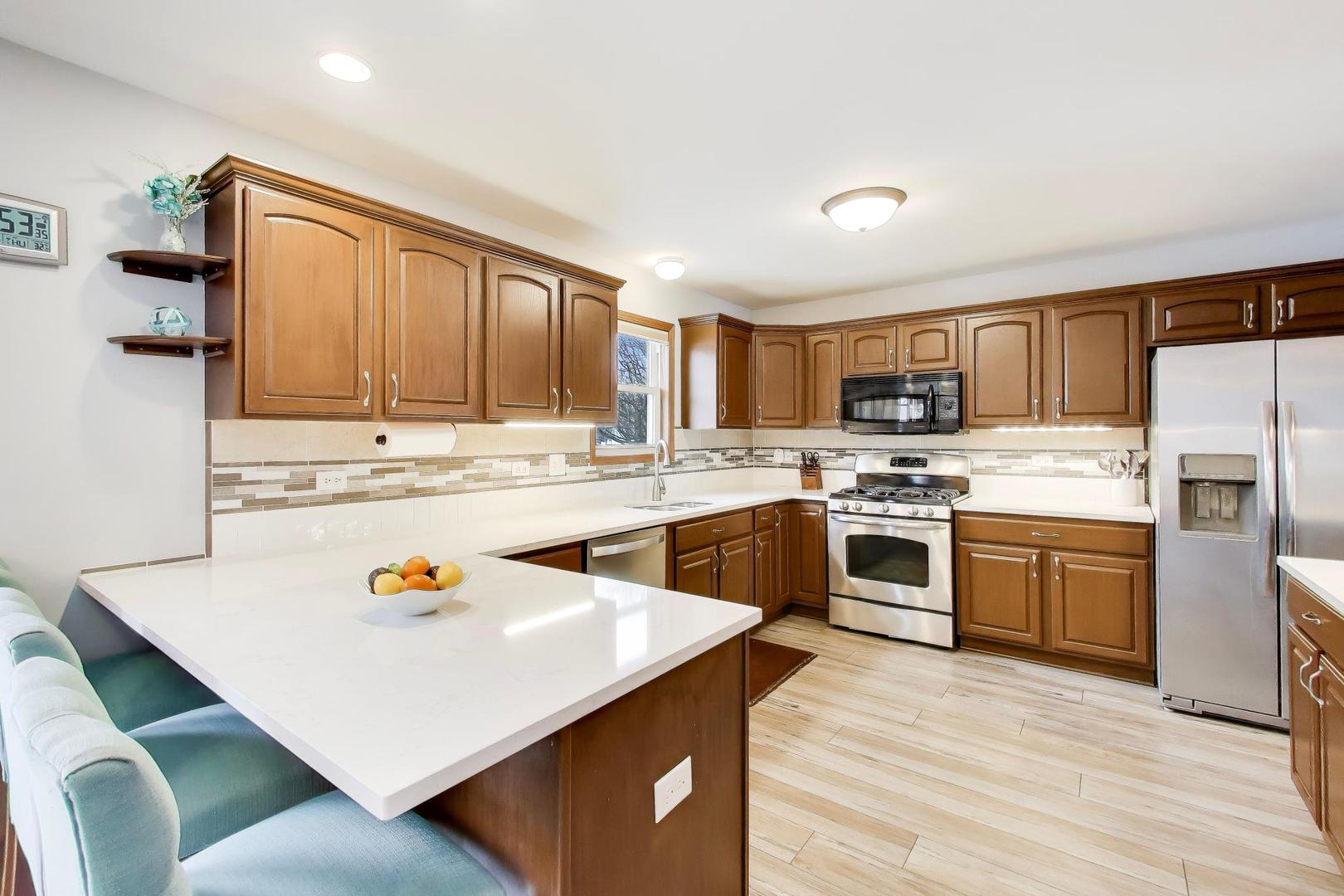 1607 Rose Court Romeoville, IL 60446 - Photo 7 of 47