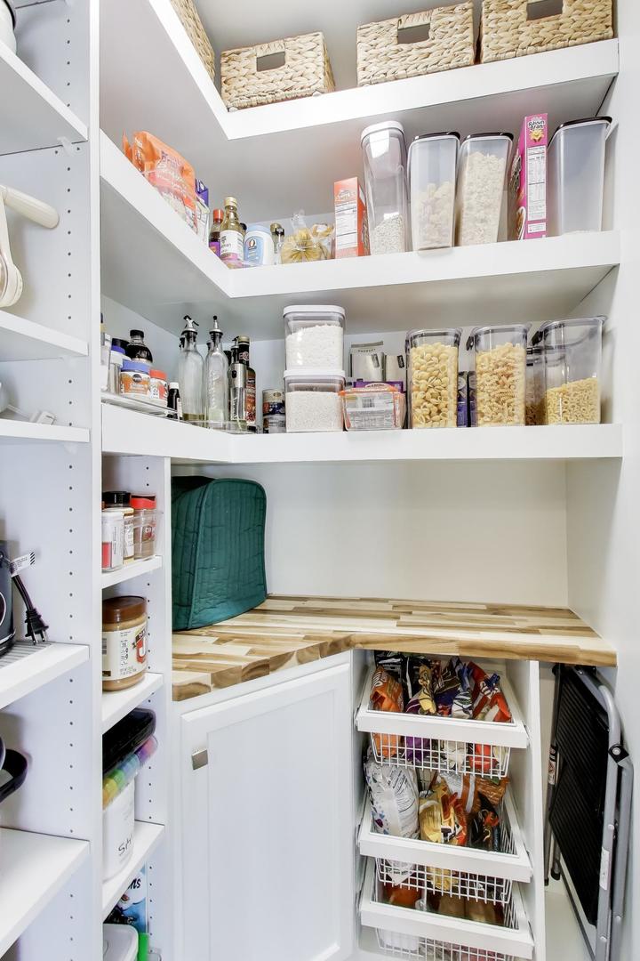 1607 Rose Court Romeoville, IL 60446 - Photo 9 of 47