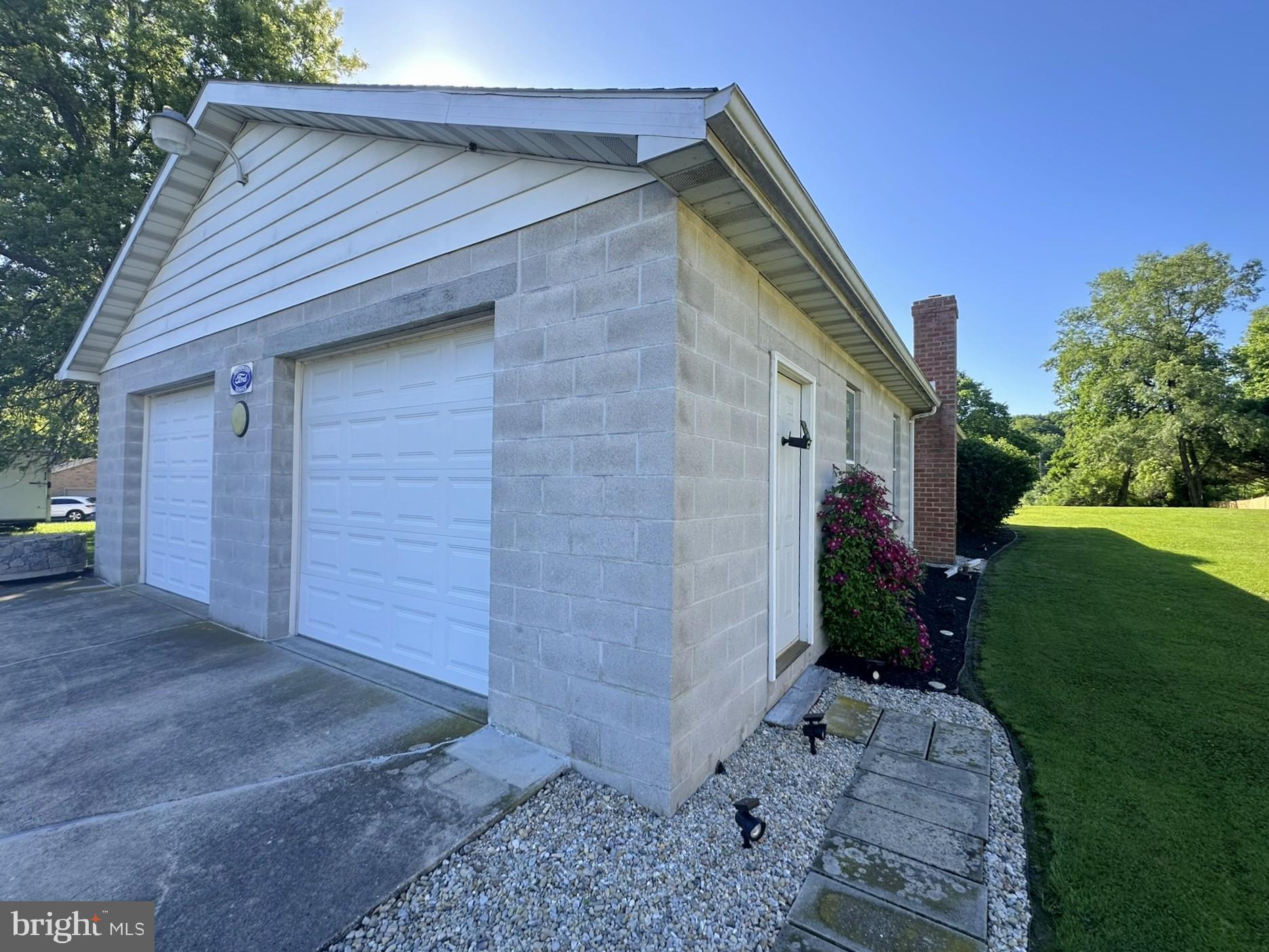 1995 Hanover Pike Hanover, PA 17331 - Photo 45 of 51