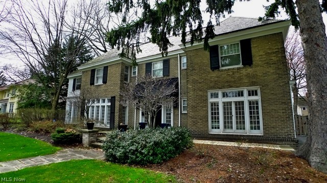2206 Coventry Road Cleveland Heights, OH 44118 - Photo 3 of 24