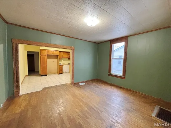 $32,500 | 309 West College Street, Sparta, IL 62286