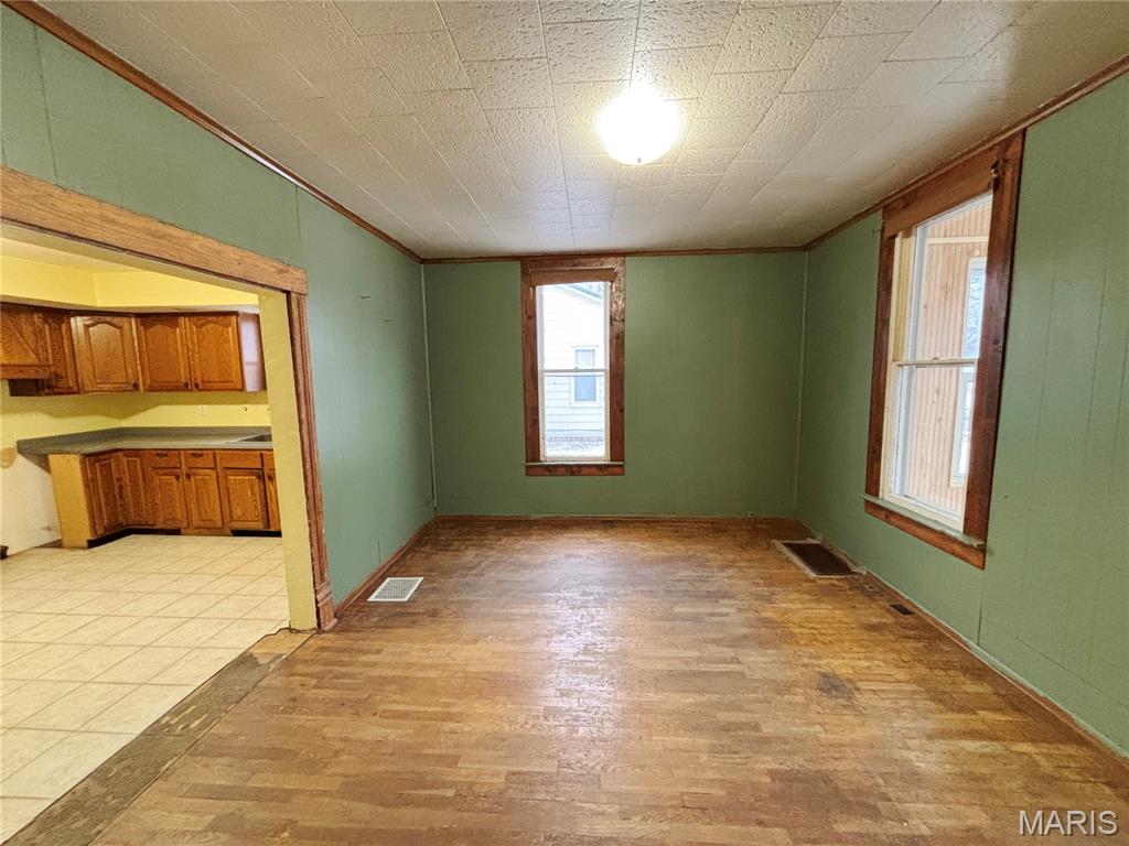 309 West College Street Sparta, IL 62286 - Photo 4 of 19