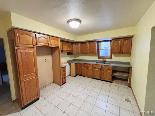 $39,900 | 309 West College Street, Sparta, IL 62286