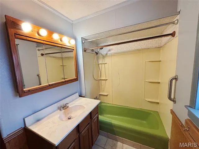 $39,900 | 309 West College Street, Sparta, IL 62286