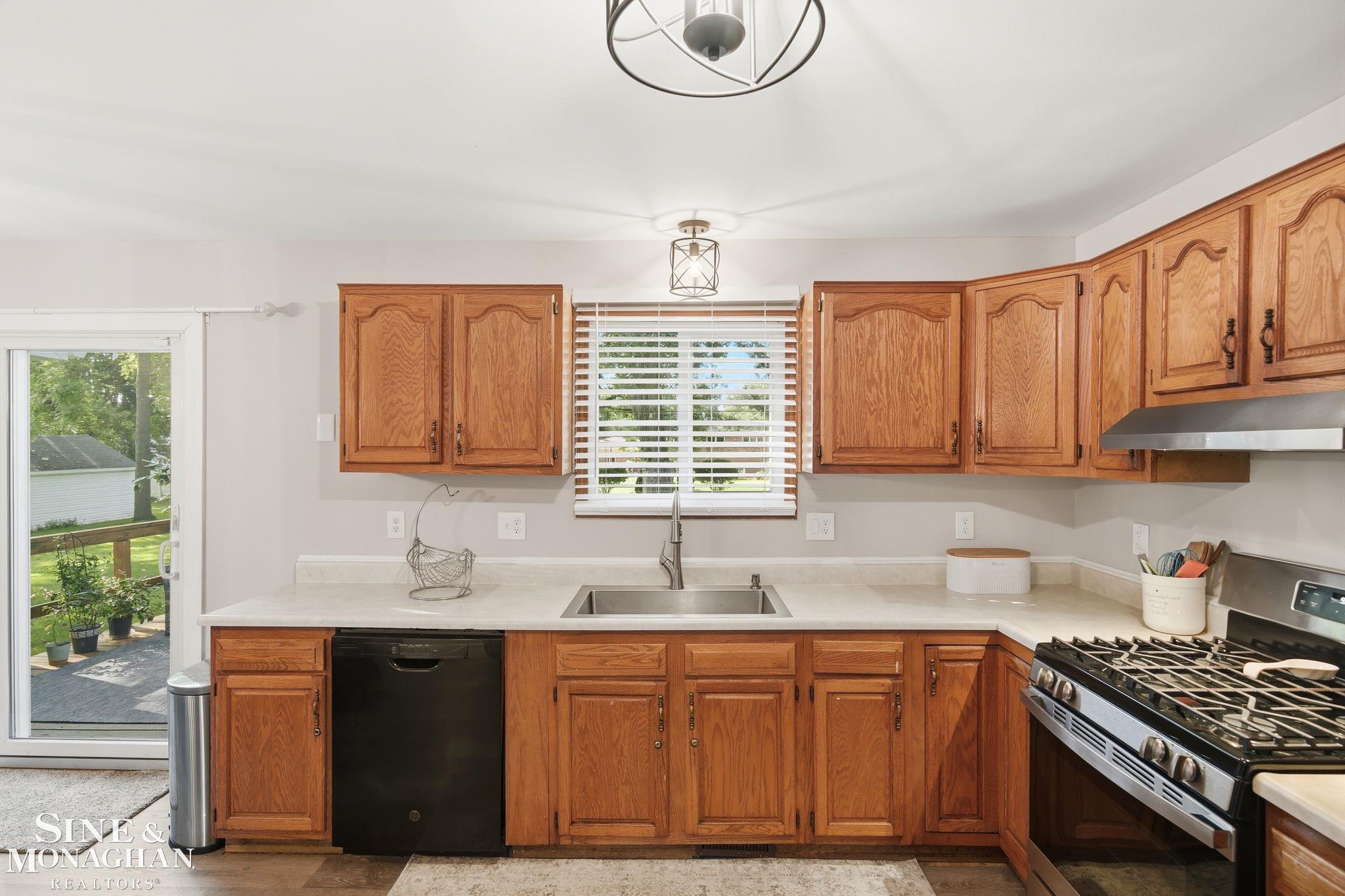 4882 25 Mile Road Utica, MI 48316 - Photo 11 of 62 Gallery Image 11